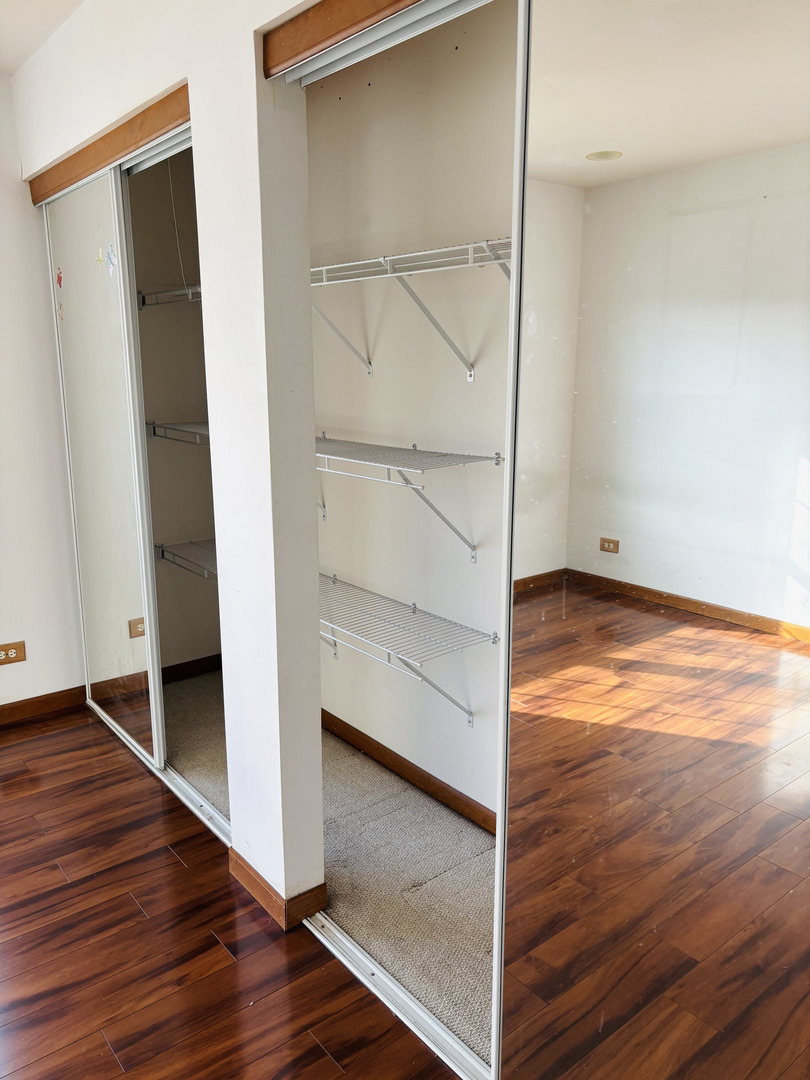 2598 Hillsboro Boulevard Aurora, IL 60503 - Photo 9 of 15