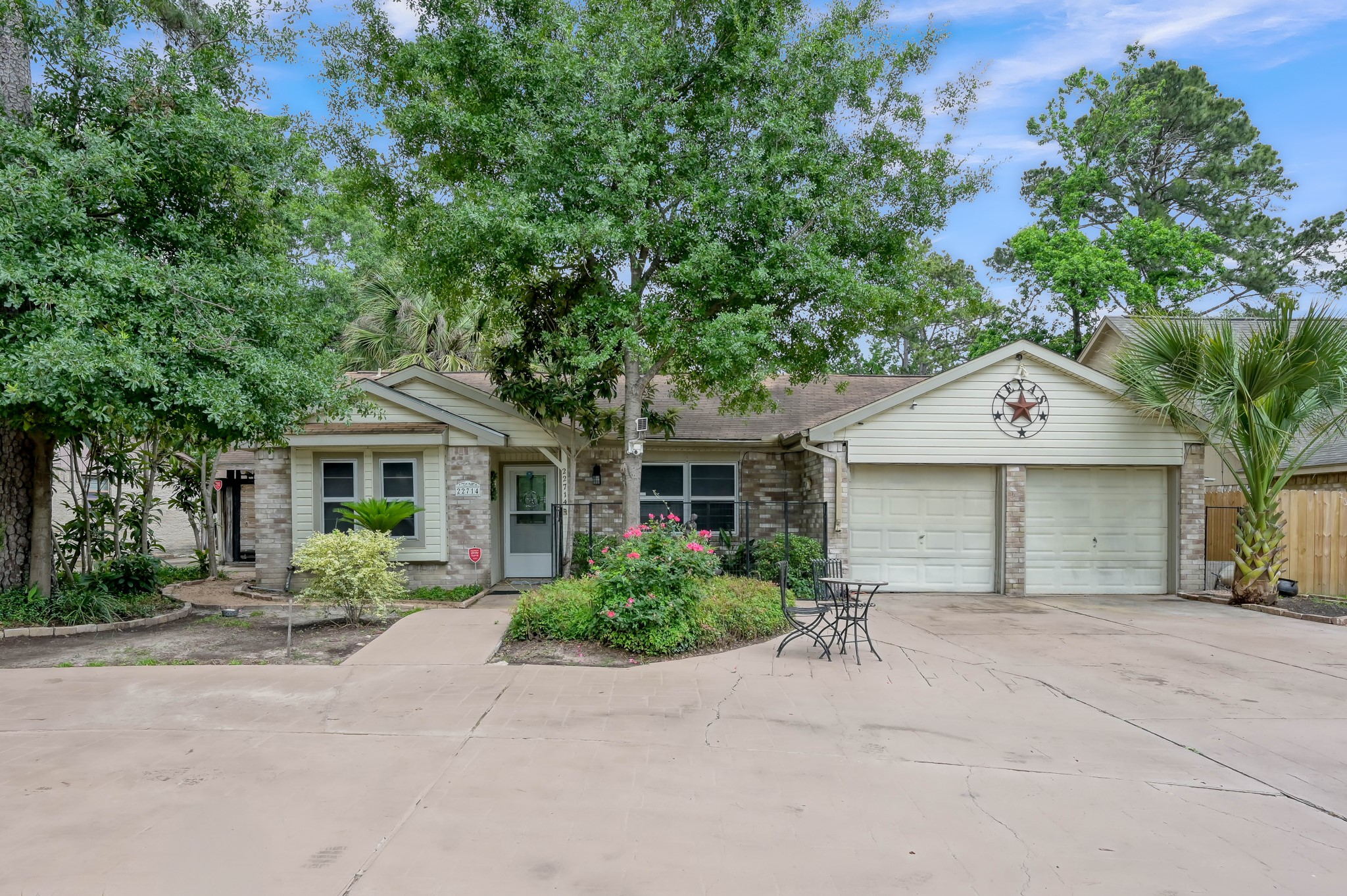 22714 Canyon Lake Drive Spring, TX 77373 - Photo 3 of 44