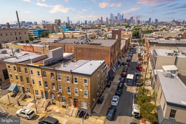 a picture of city view