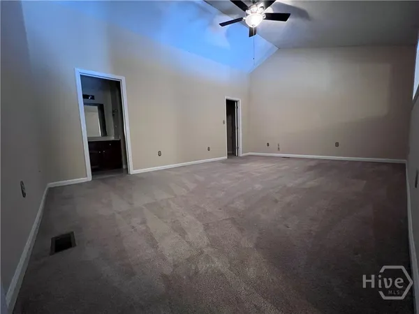 $1,400 | 2505 West Broad Street, Unit 422, Athens, GA 30606