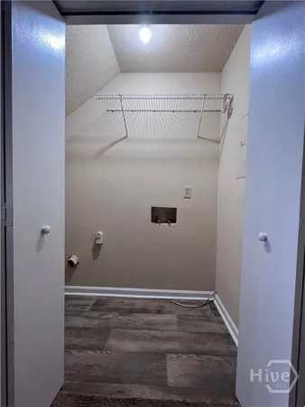 $1,400 | 2505 West Broad Street, Unit 422, Athens, GA 30606