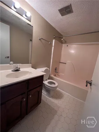 $1,400 | 2505 West Broad Street, Unit 422, Athens, GA 30606