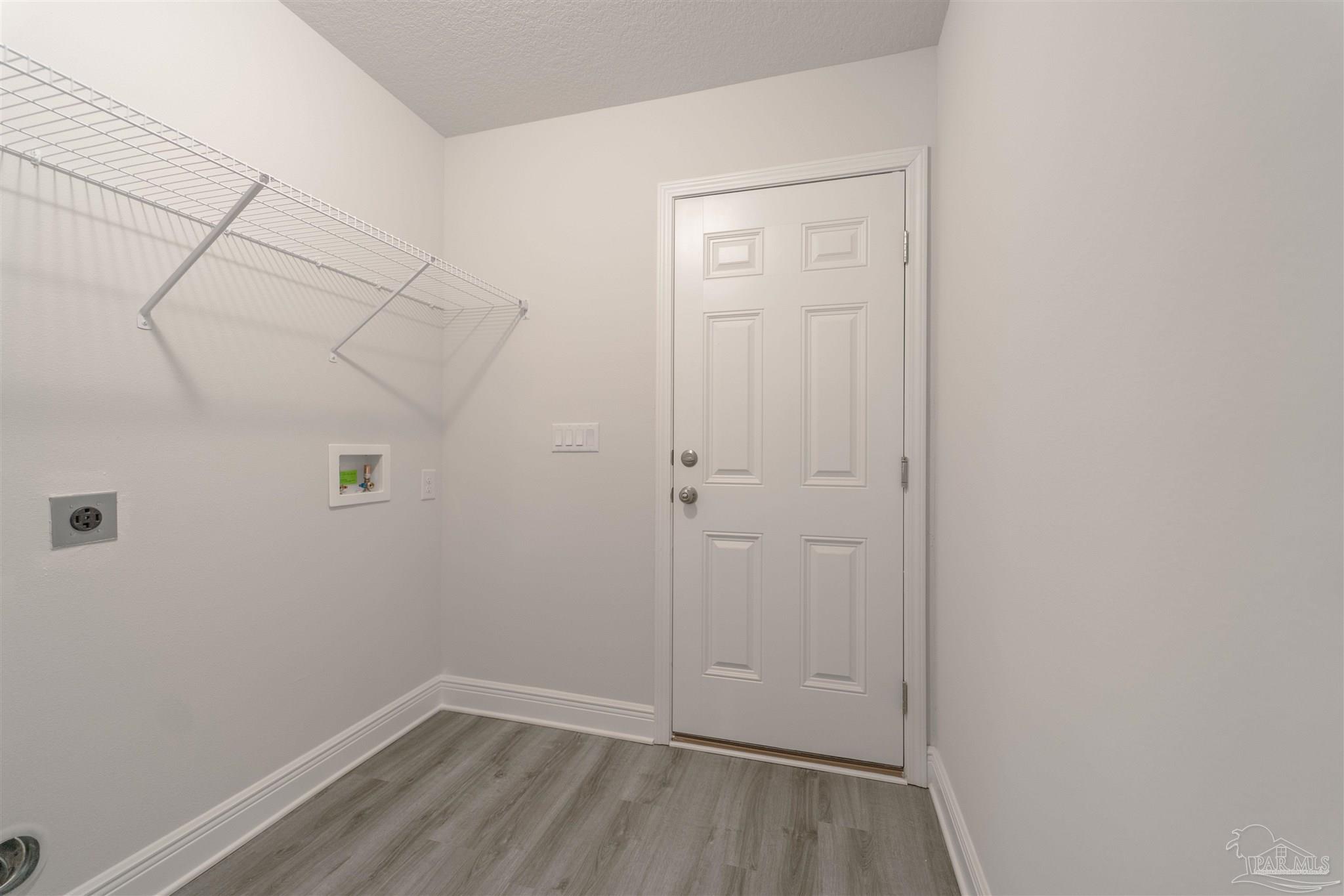 1797 Leigh Loop, Unit 3B Cantonment, FL 32533 - Photo 11 of 28