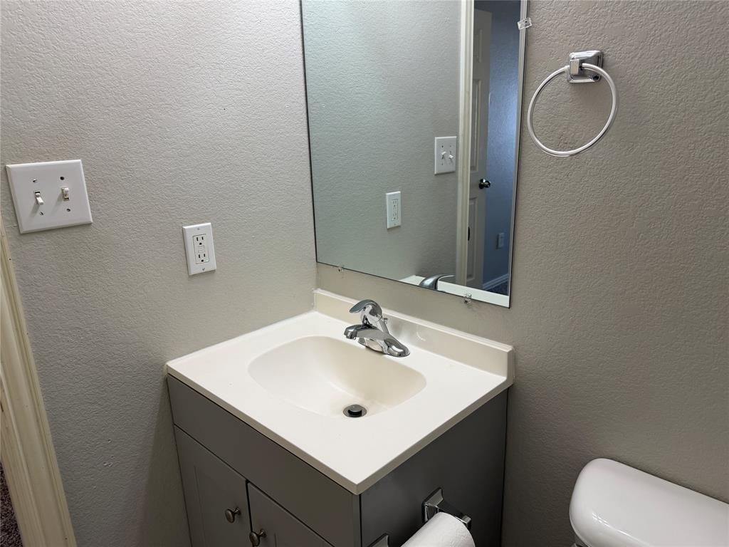 4029 Preferred Place Dallas, TX 75237 - Photo 21 of 29