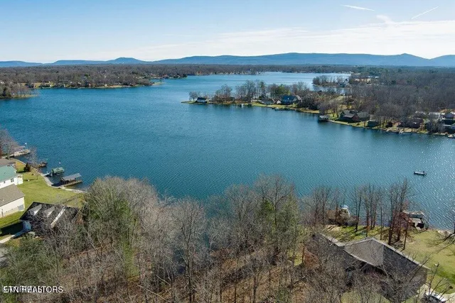 $263,000 | 3032 Niska Drive, Crossville, TN 38572