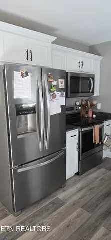 $263,000 | 3032 Niska Drive, Crossville, TN 38572