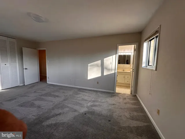 $2,400 | 10619 Montrose Avenue, Unit 202, Bethesda, MD 20814