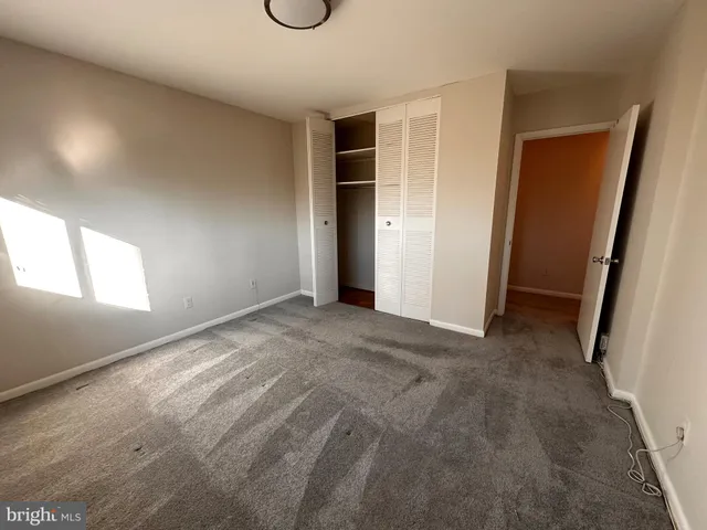 $2,400 | 10619 Montrose Avenue, Unit 202, Bethesda, MD 20814