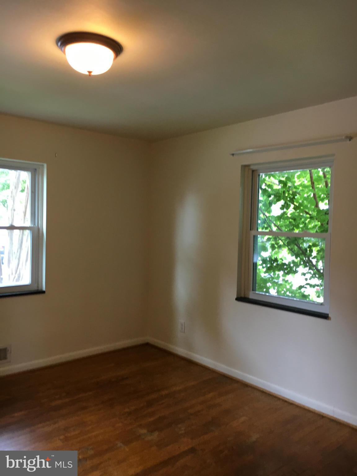 8425 Rugby Road Pasadena, MD 21122 - Photo 12 of 30 Bedroom