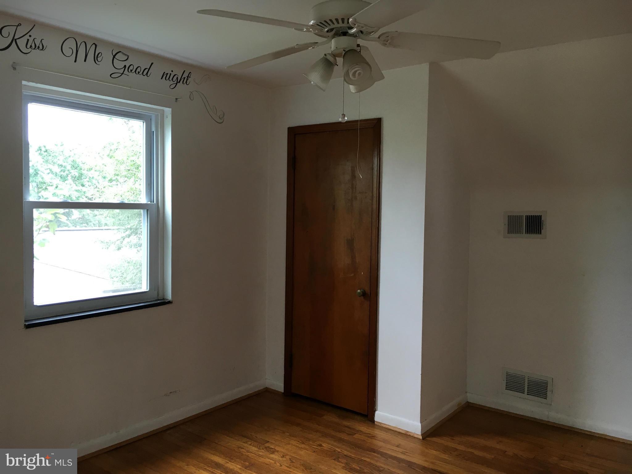 8425 Rugby Road Pasadena, MD 21122 - Photo 15 of 30 Bedroom