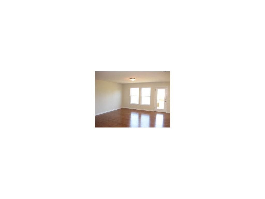 1122 Shadden Road Gray, TN 37615 - Photo 2 of 11 Great Room