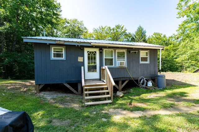 $94,900 | 2198 Eight Rod Road, Sidney, ME 04330
