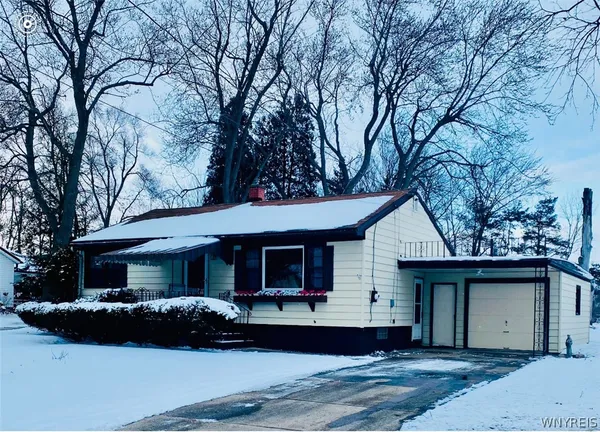 $239,900 | 5408 Maelou Drive, Hamburg, NY 14075