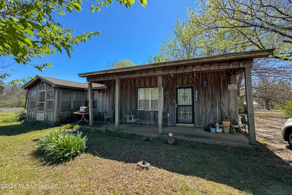 $180,000 | 10650 Highway 72, Walnut, MS 38683