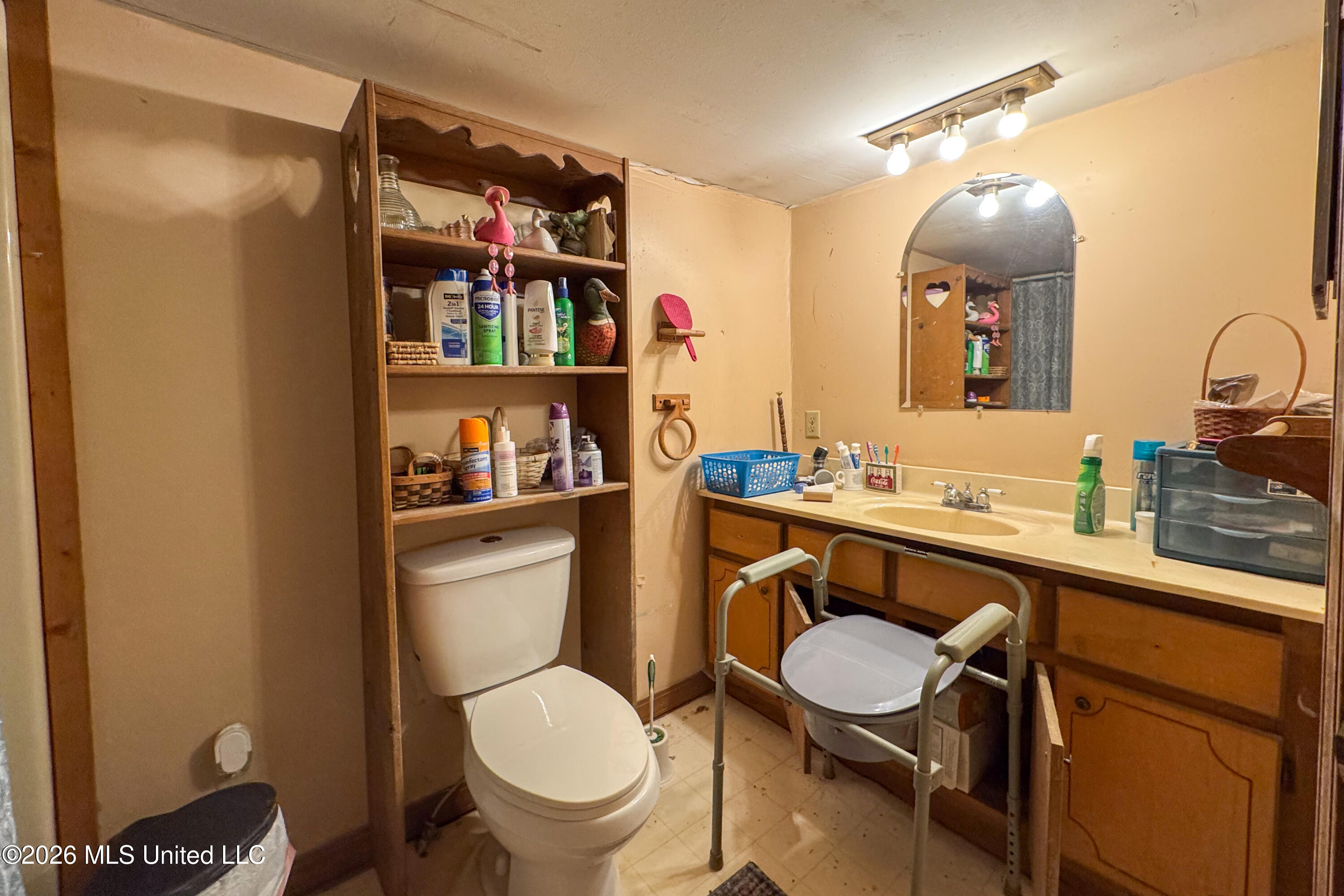 10650 Highway 72 Walnut, MS 38683 - Photo 14 of 17 10650 Hwy 72, Walnut, MS-13