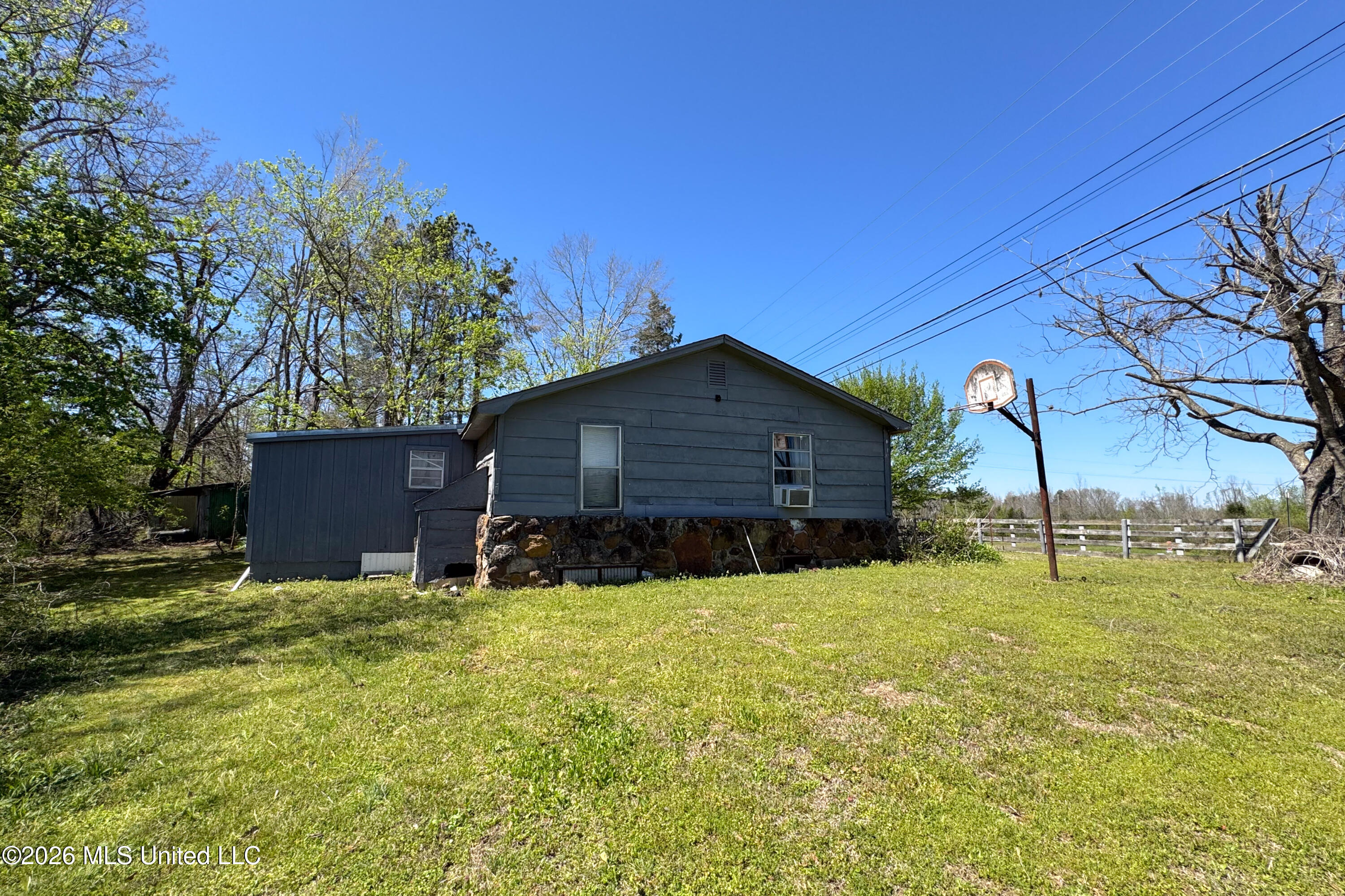 10650 Highway 72 Walnut, MS 38683 - Photo 4 of 17 10650 Hwy 72, Walnut, MS-03