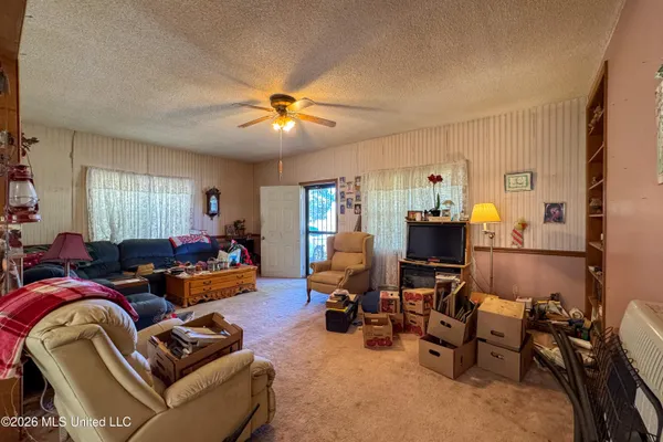 $180,000 | 10650 Highway 72, Walnut, MS 38683