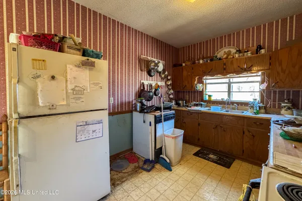 $180,000 | 10650 Highway 72, Walnut, MS 38683