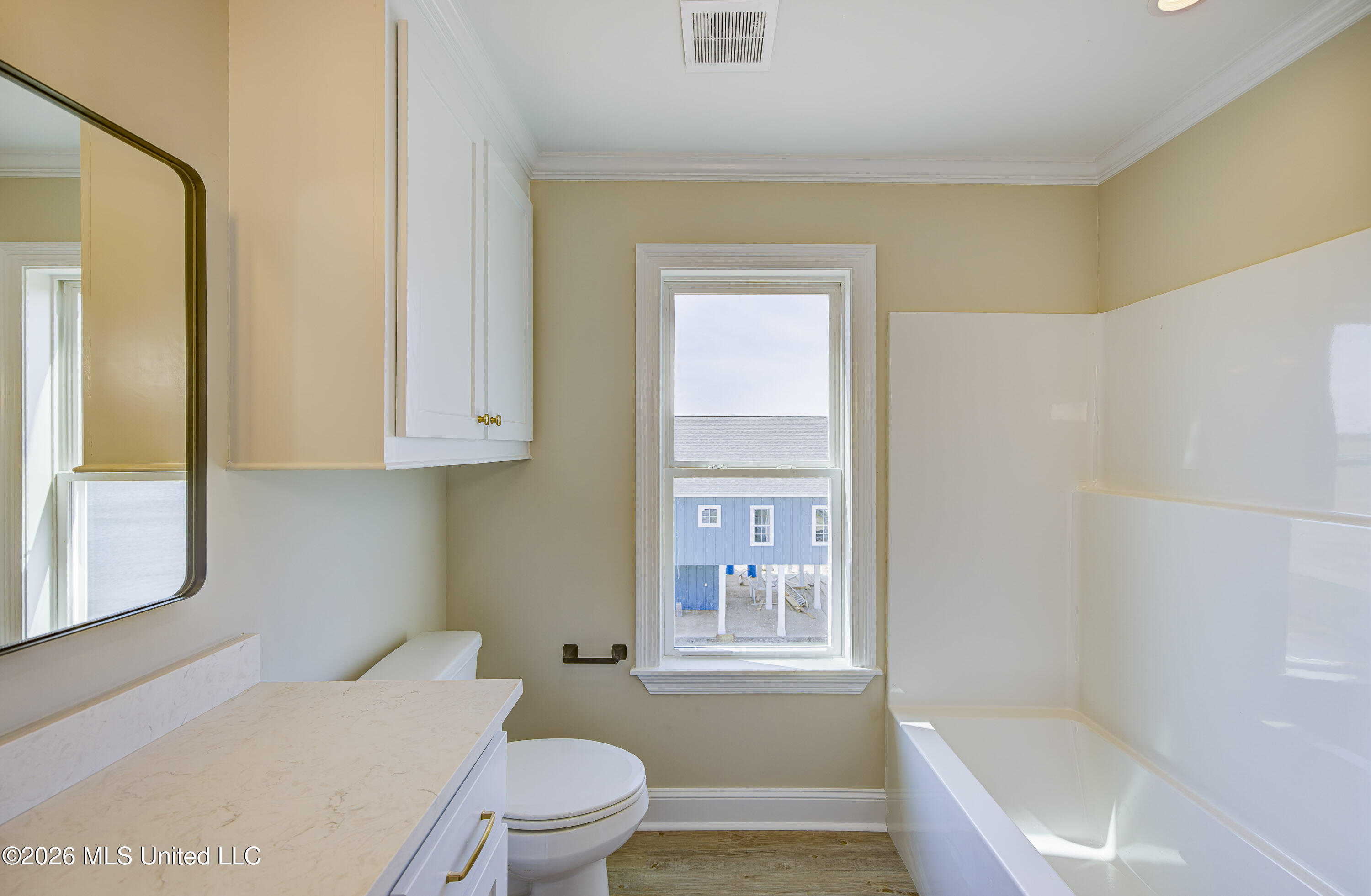 2410 Eagle Lake Shore Road Vicksburg, MS 39183 - Photo 14 of 55 Second Bathroom 3