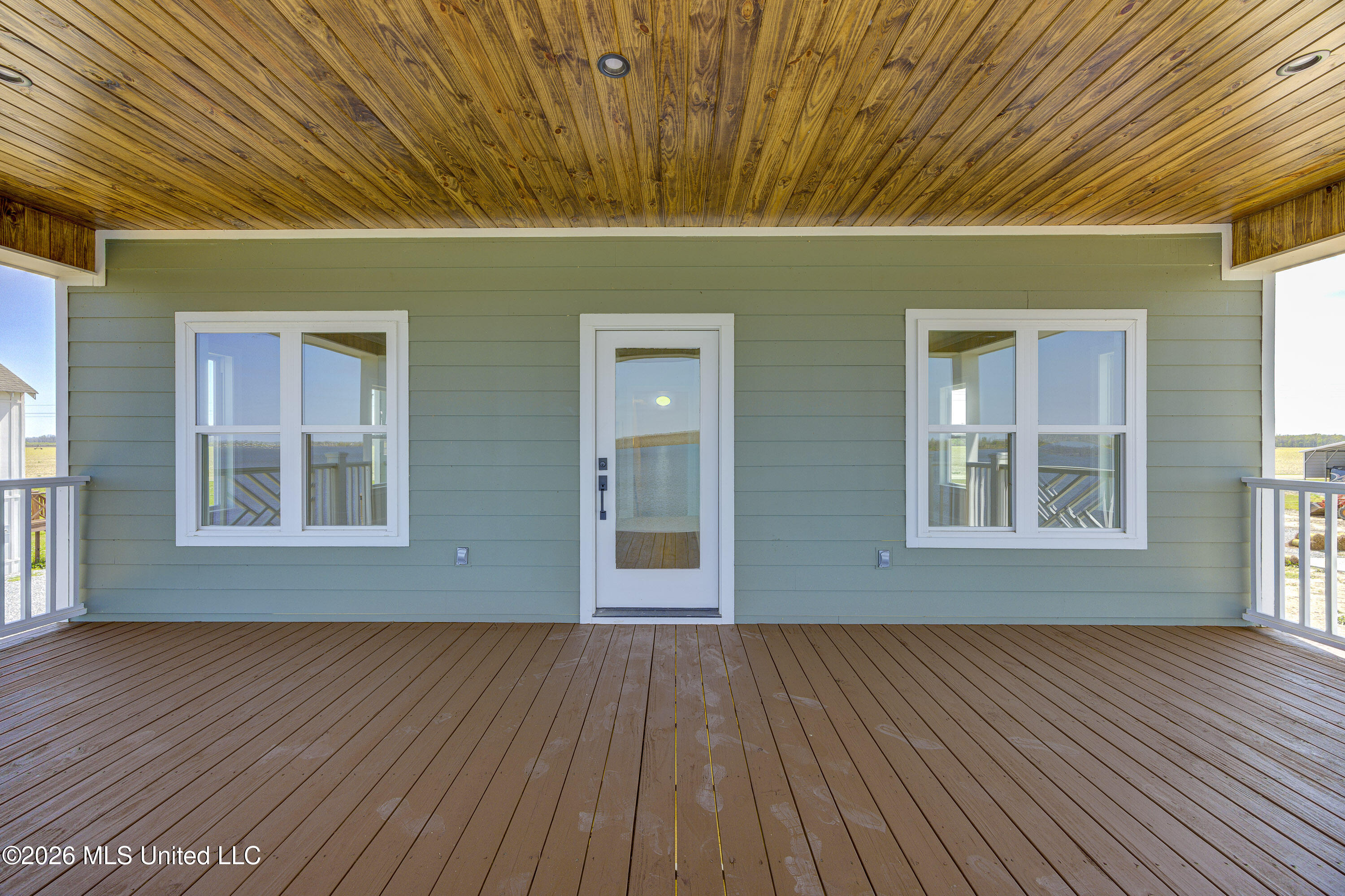2410 Eagle Lake Shore Road Vicksburg, MS 39183 - Photo 6 of 55 Lakeside Front Porch 4