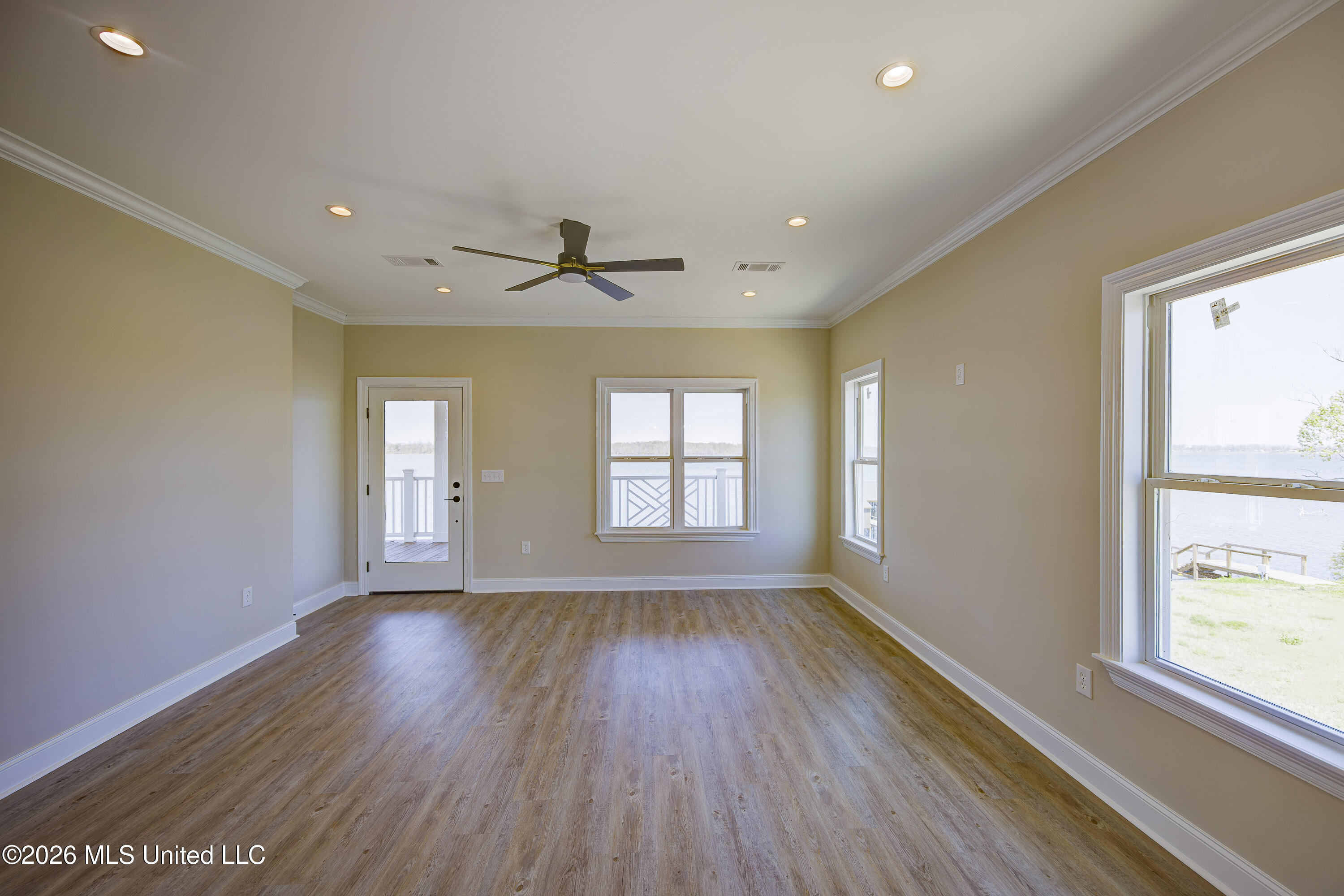 2410 Eagle Lake Shore Road Vicksburg, MS 39183 - Photo 7 of 55 Open Living Space 1