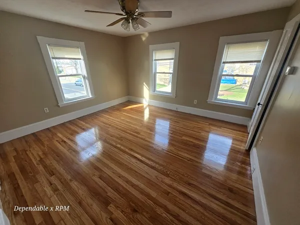 $1,950 | 234 Nahatan Street, Unit 1, Norwood, MA 02062