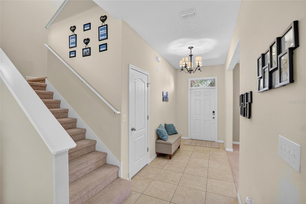 8435 Hunters Fork Loop Ruskin, FL 33573 - Photo 15 of 88