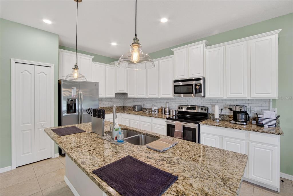 8435 Hunters Fork Loop Ruskin, FL 33573 - Photo 22 of 88