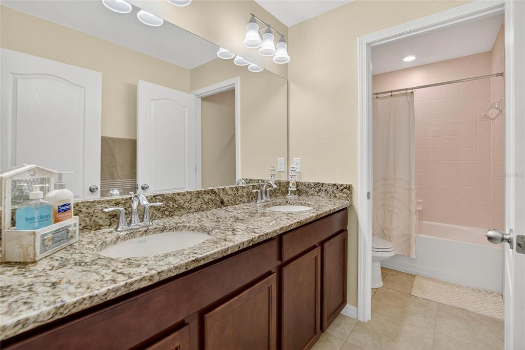 8435 Hunters Fork Loop Ruskin, FL 33573 - Photo 60 of 88