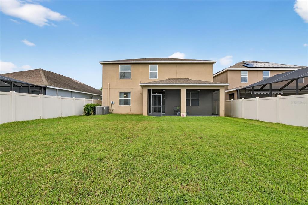 8435 Hunters Fork Loop Ruskin, FL 33573 - Photo 6 of 88