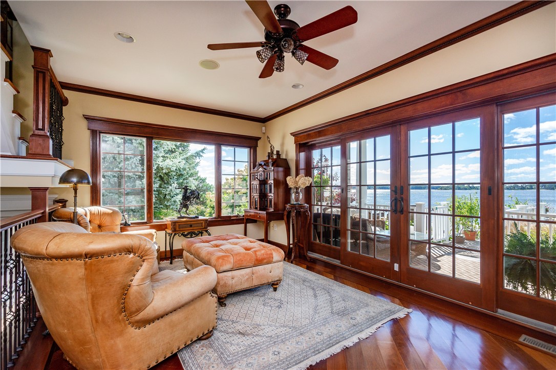 68 Melbourn Road Warwick, RI 02886 - Photo 13 of 50