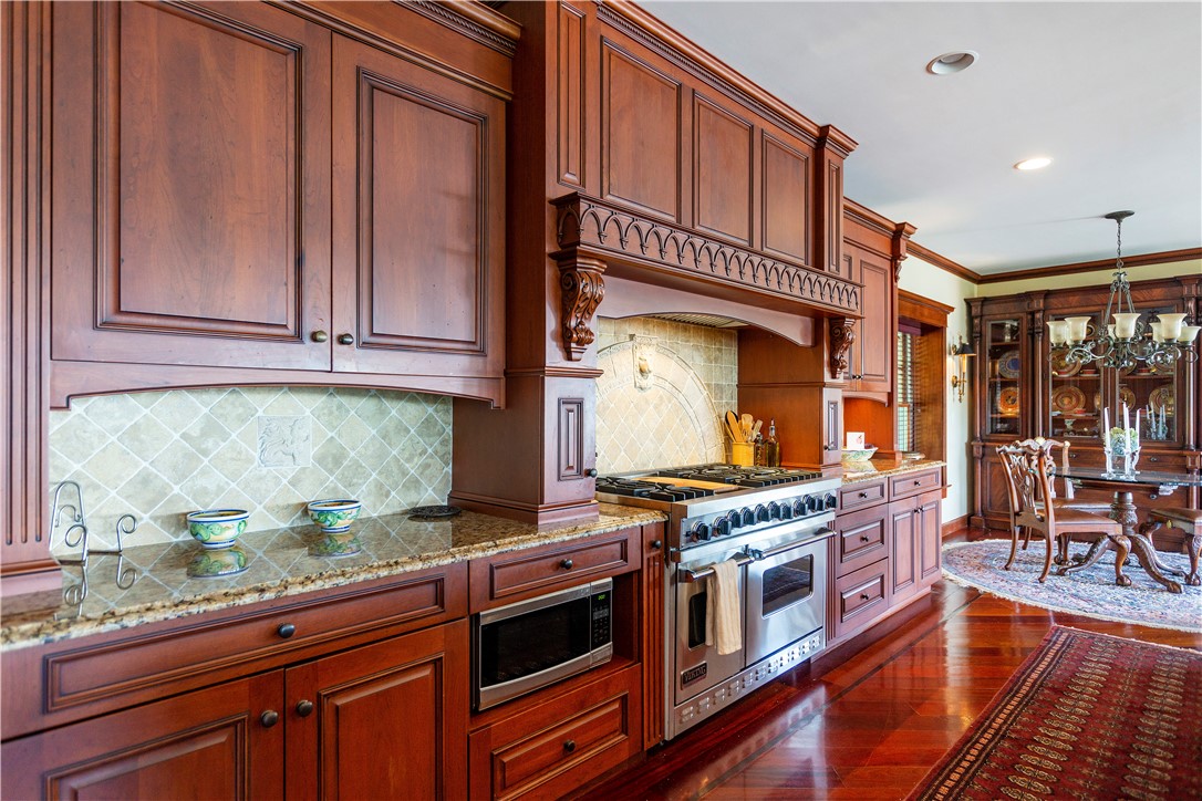 68 Melbourn Road Warwick, RI 02886 - Photo 16 of 50