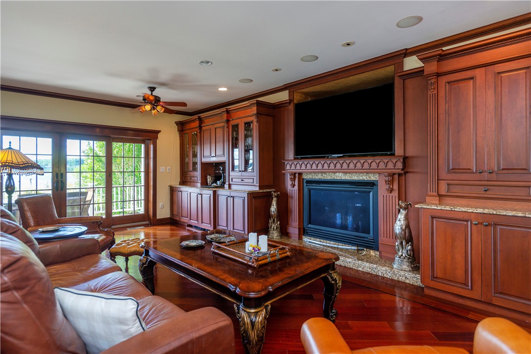 68 Melbourn Road Warwick, RI 02886 - Photo 17 of 50