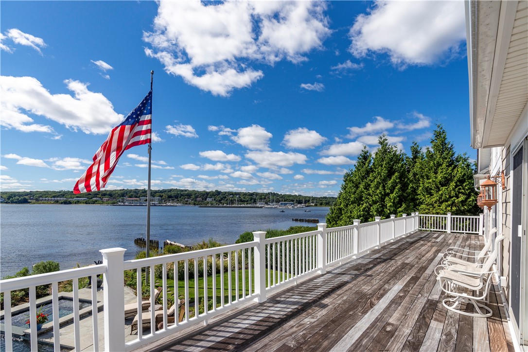 68 Melbourn Road Warwick, RI 02886 - Photo 39 of 50