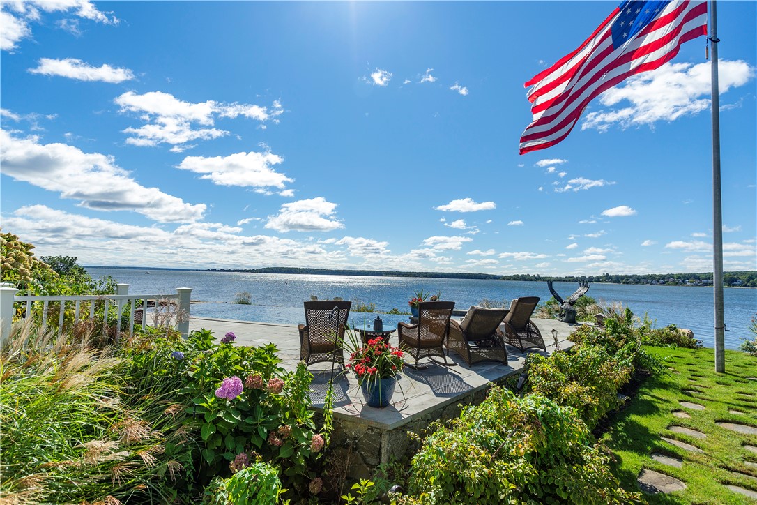 68 Melbourn Road Warwick, RI 02886 - Photo 42 of 50