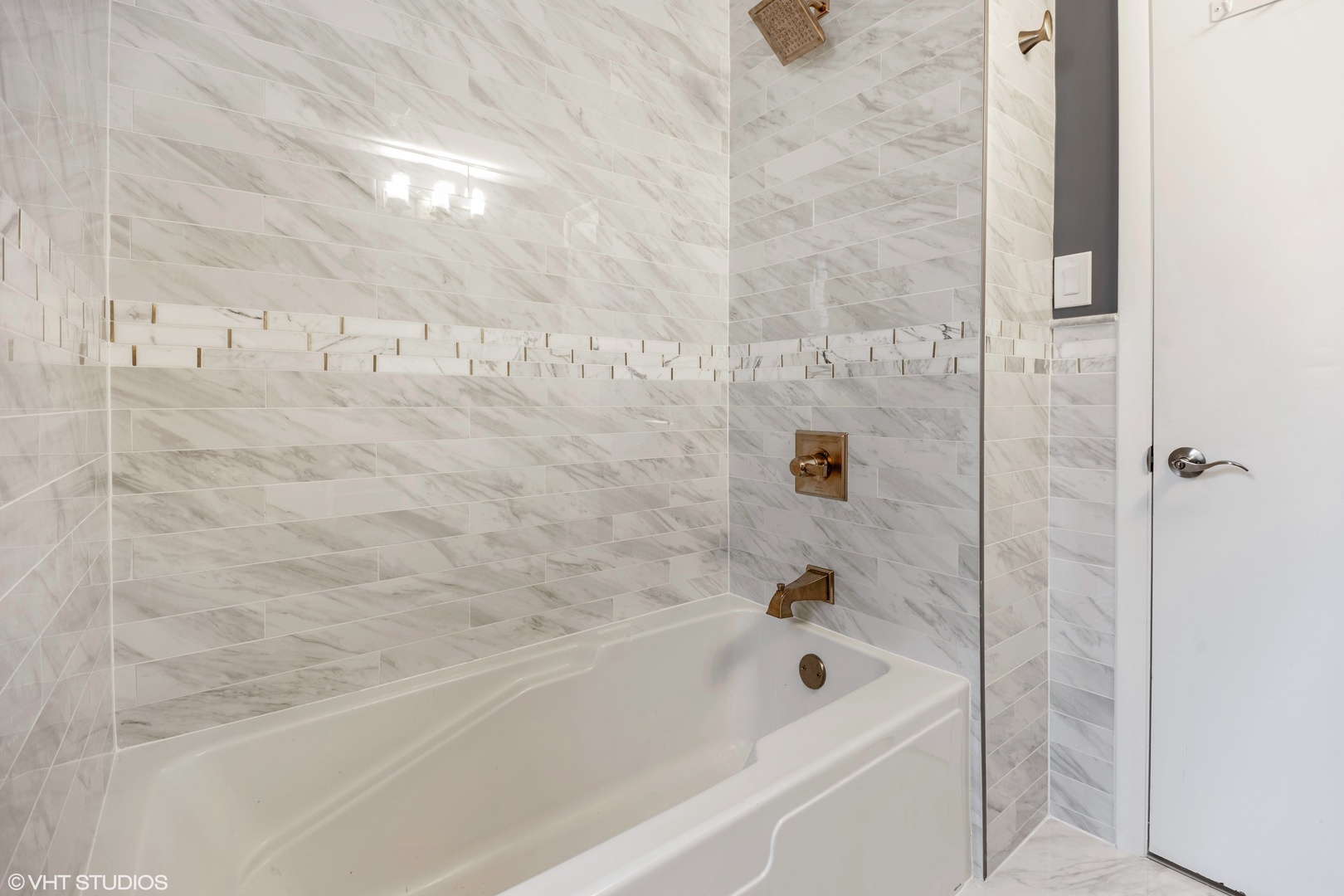 745 Indian Road Glenview, IL 60025 - Photo 14 of 20