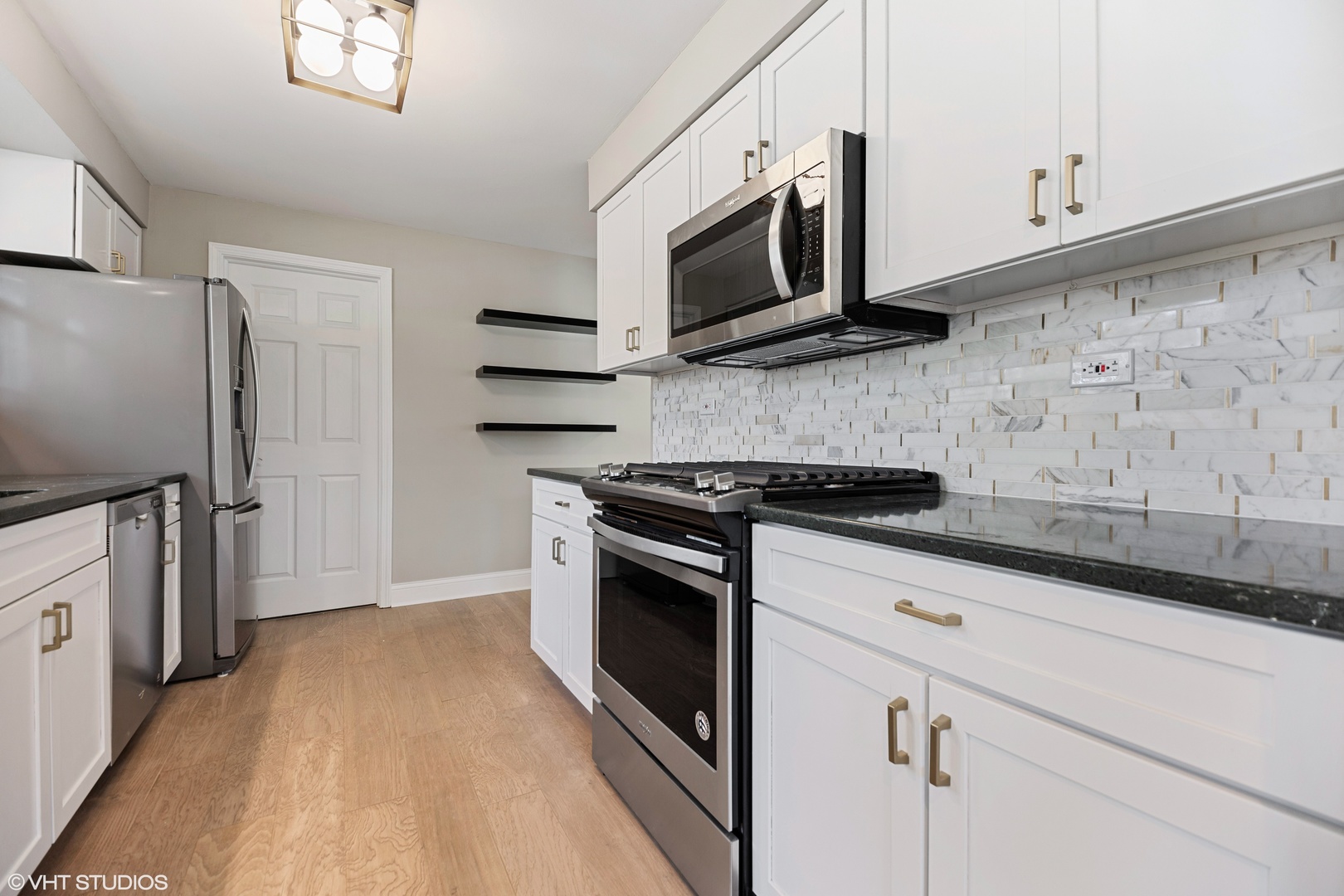 745 Indian Road Glenview, IL 60025 - Photo 9 of 20