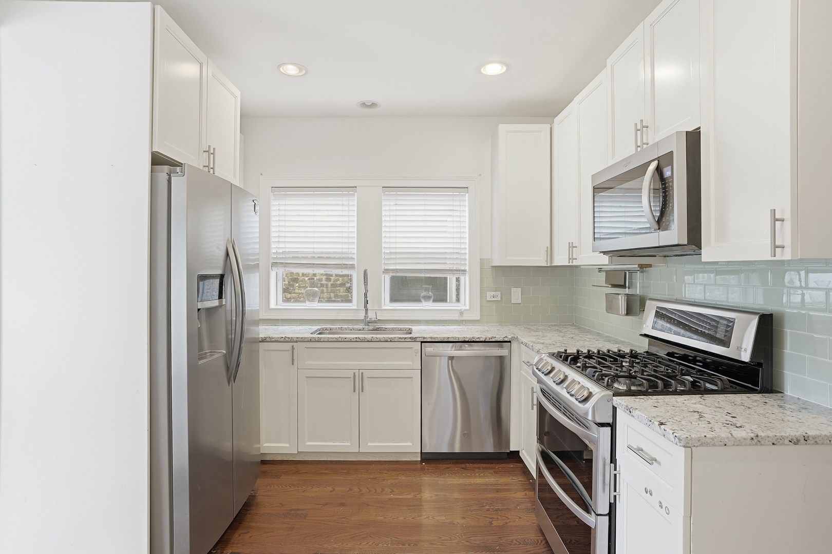 1229 Maple Avenue Berwyn, IL 60402 - Photo 8 of 29