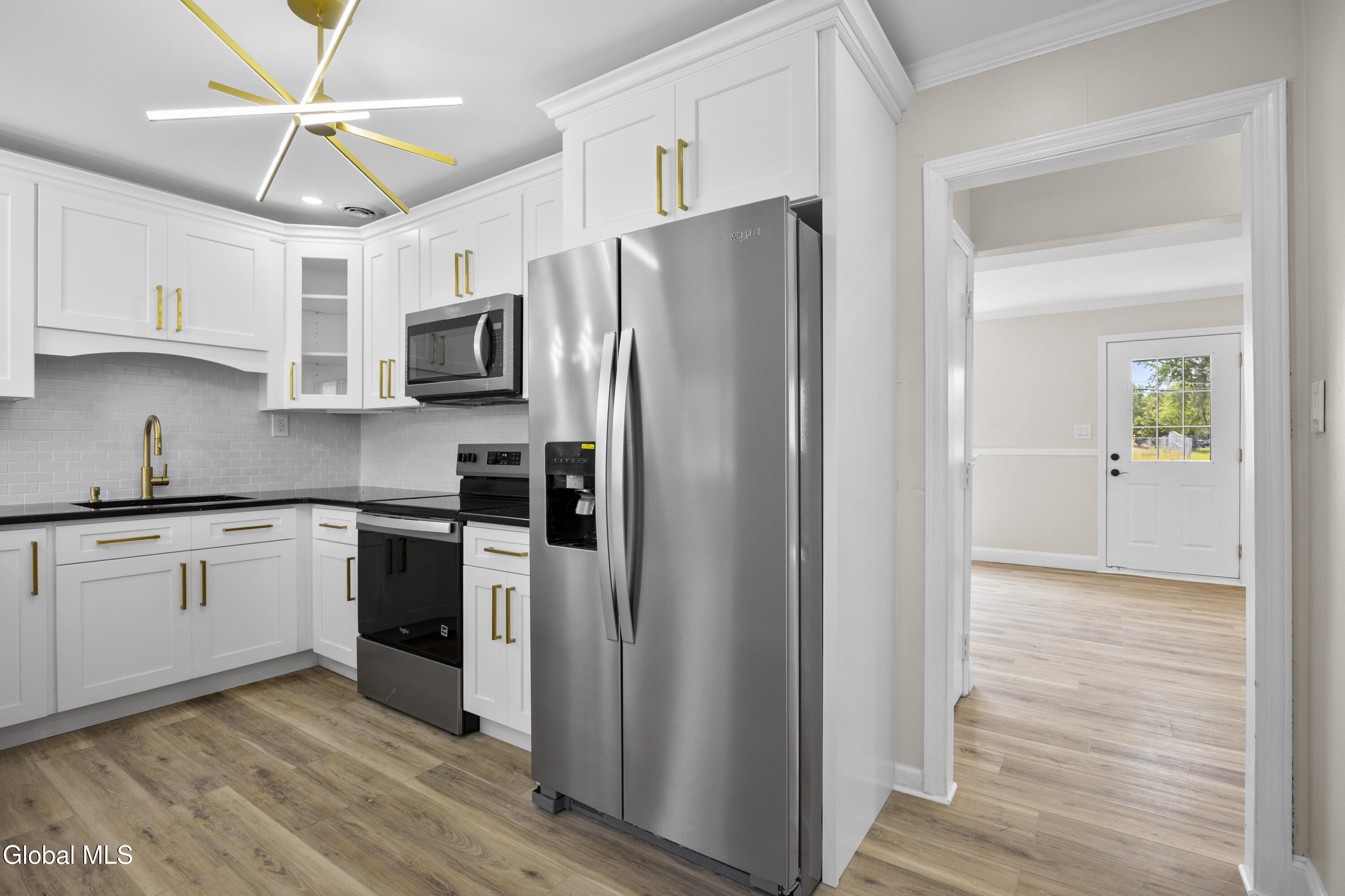 789 Troy Schenectady Road Latham, NY 12110 - Photo 15 of 37 15