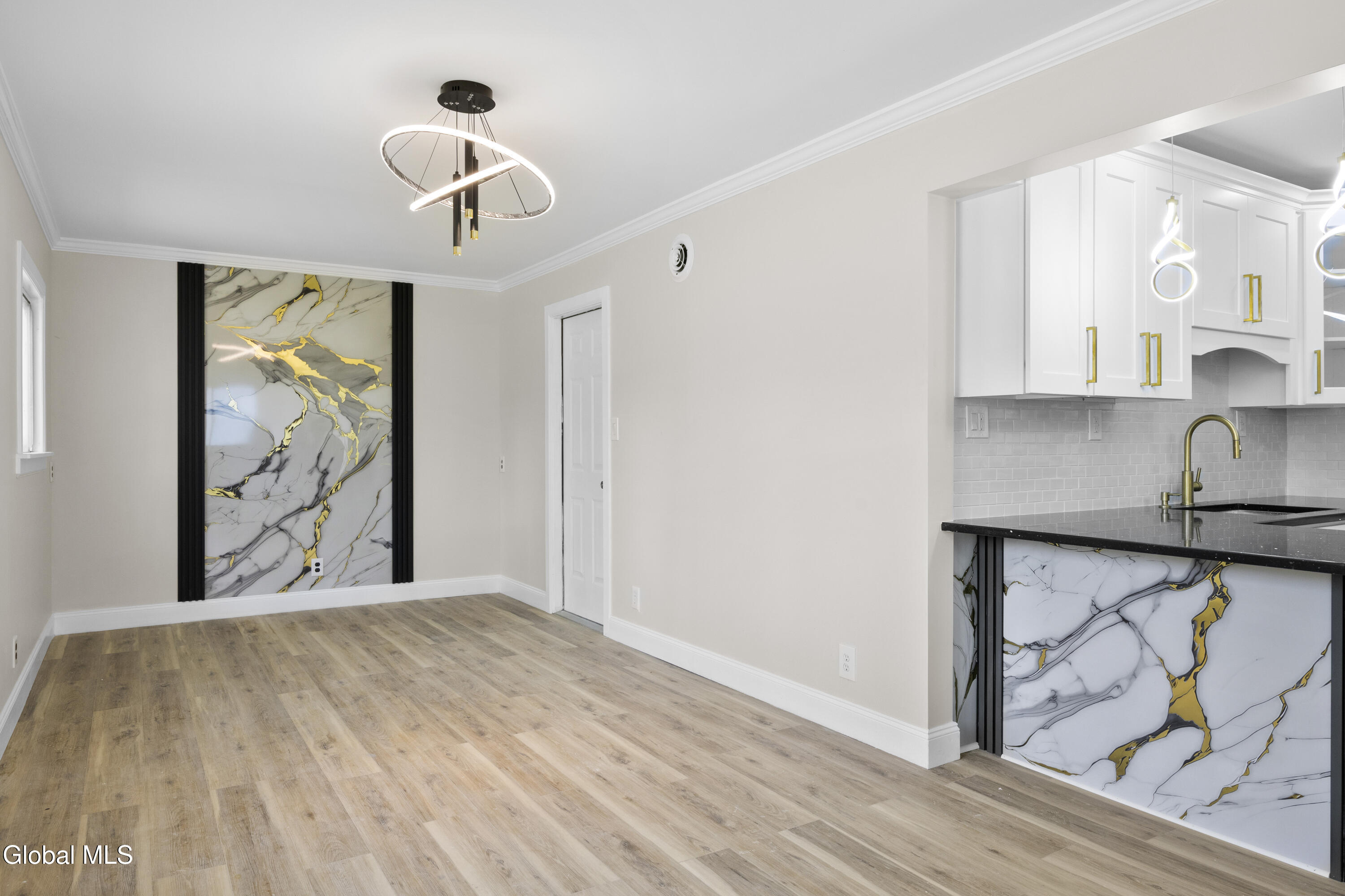 789 Troy Schenectady Road Latham, NY 12110 - Photo 21 of 37 21