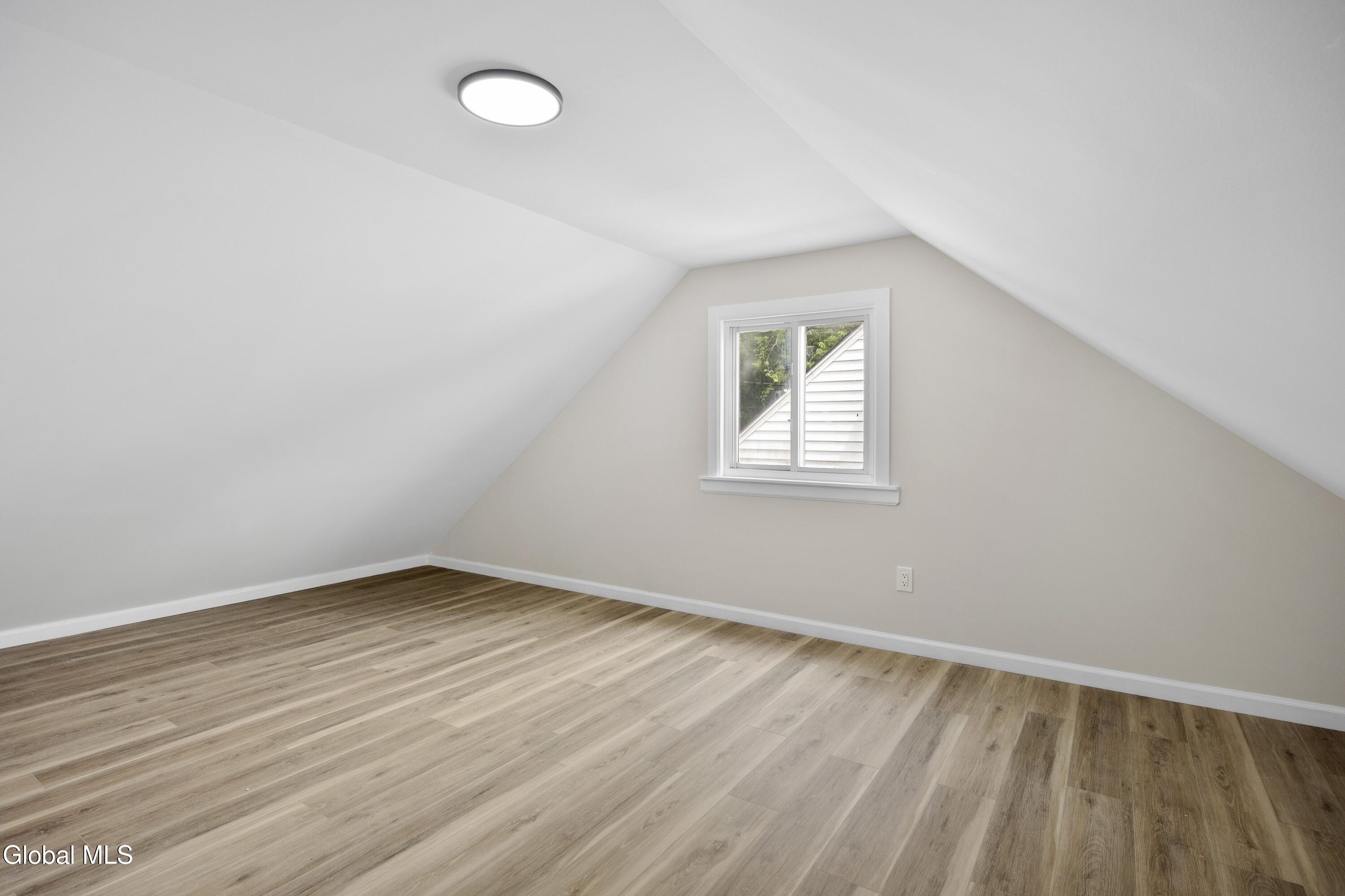 789 Troy Schenectady Road Latham, NY 12110 - Photo 25 of 37 25