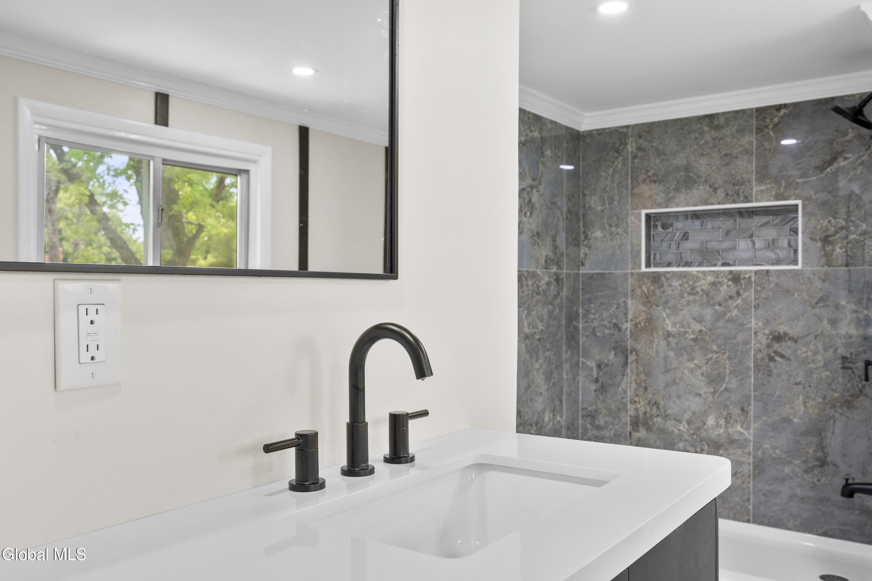 789 Troy Schenectady Road Latham, NY 12110 - Photo 27 of 37 28