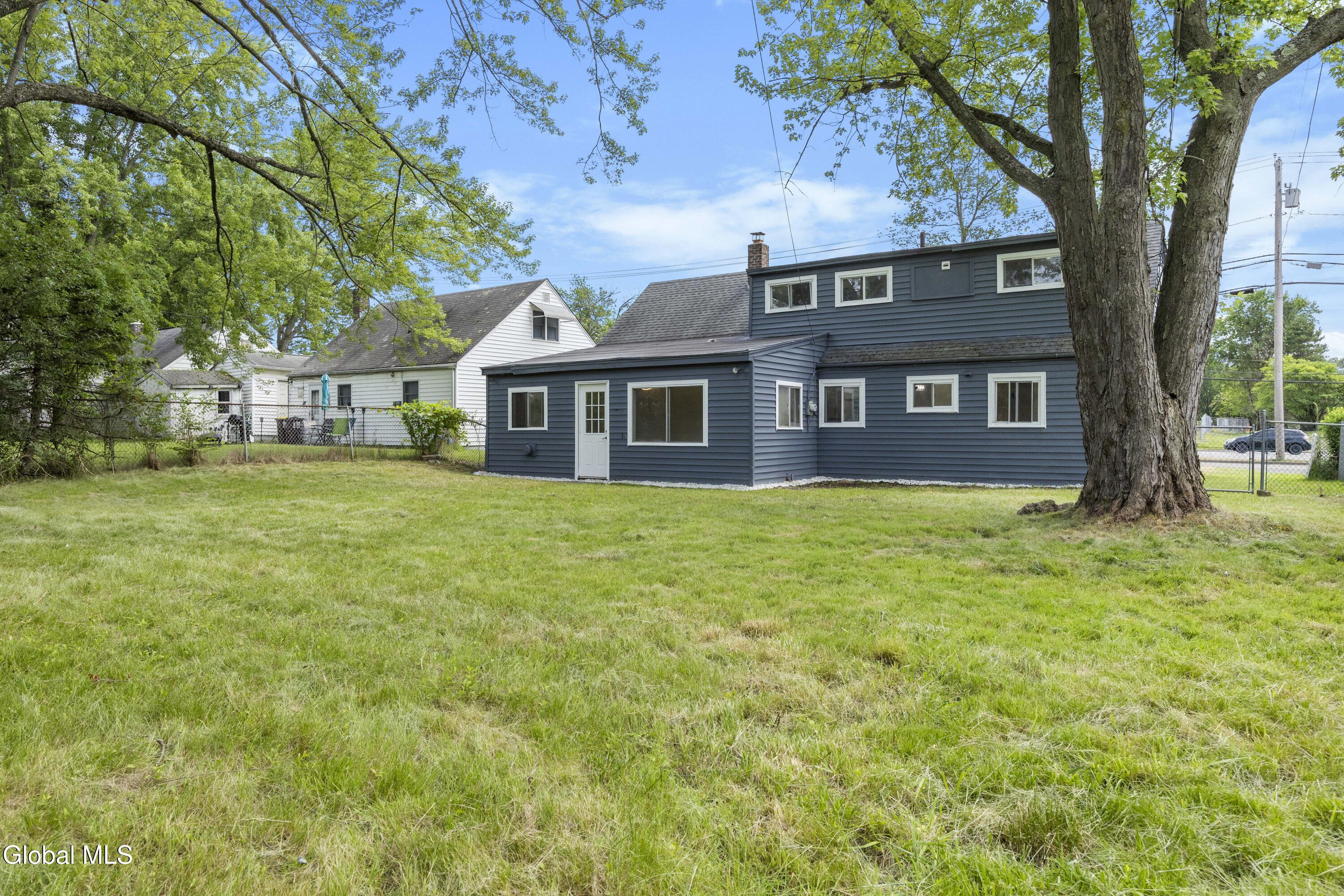 789 Troy Schenectady Road Latham, NY 12110 - Photo 34 of 37 34