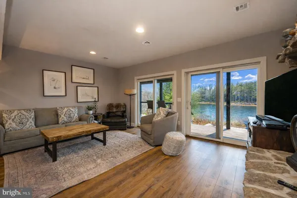 $2,100,000 | 209 Glendale Road, Oakland, MD 21550