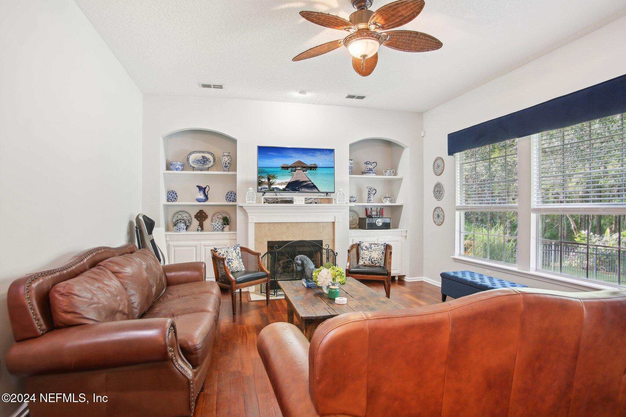 2416 Country Side Drive Fleming Island, FL 32003 - Photo 4 of 52 Family Room