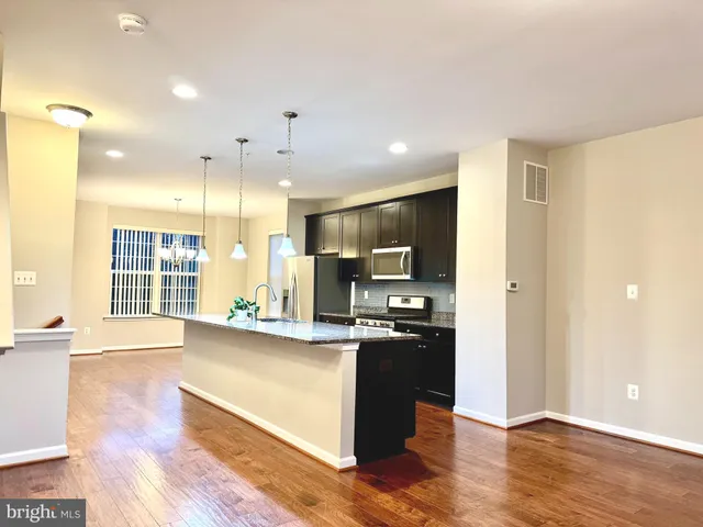 $3,150 | 18322 Woodhouse Lane, Germantown, MD 20874