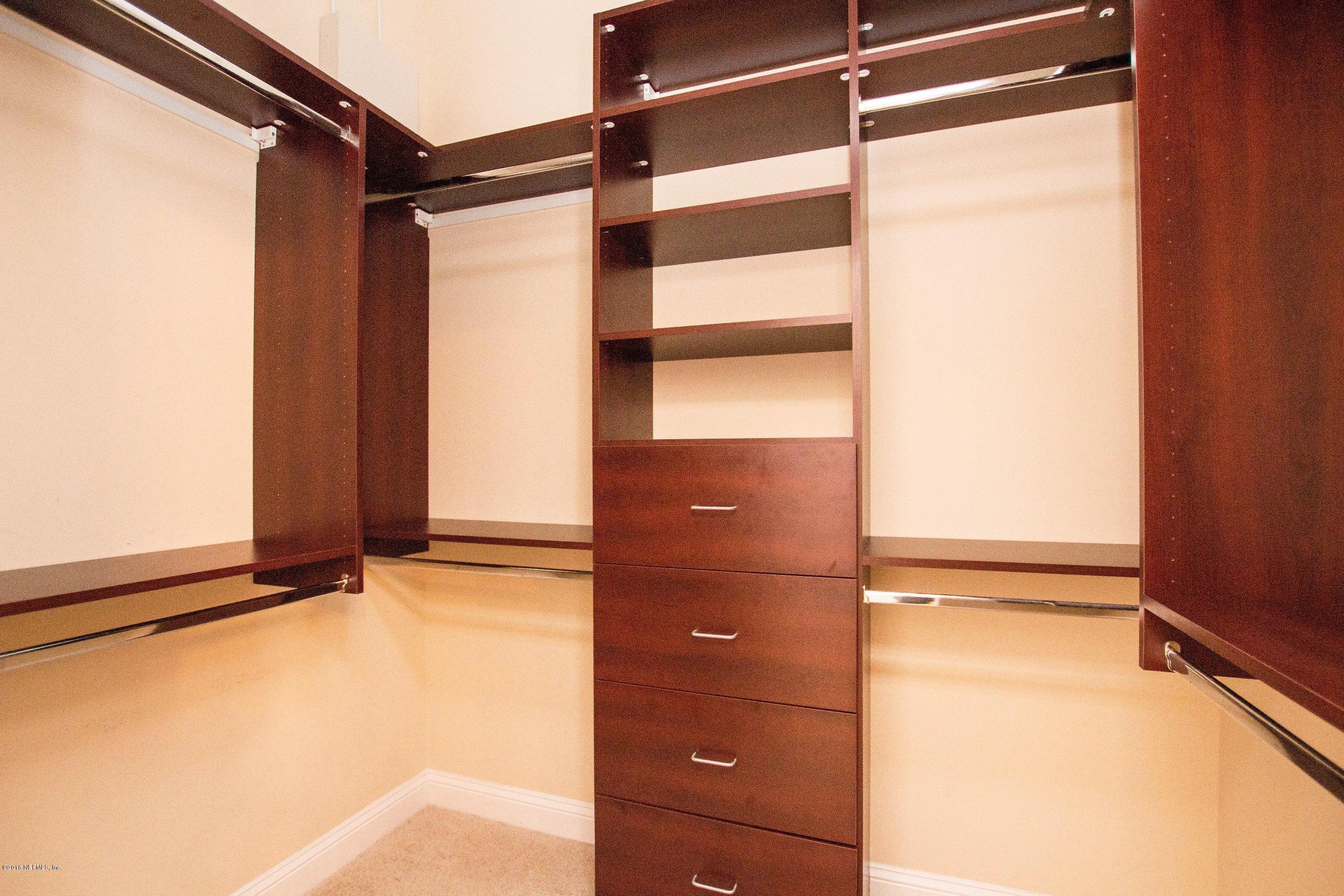 625 Rothmoor Lane St. Johns, FL 32259 - Photo 28 of 59 Master Walk-In Hers