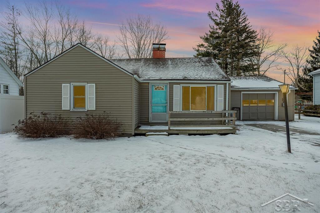 3586 Wheeler Road Bay City, MI 48706 - Photo 1 of 22 50166816-493c3925-85f9-4a4b-81ba-8c9b9eaebac8.JPG