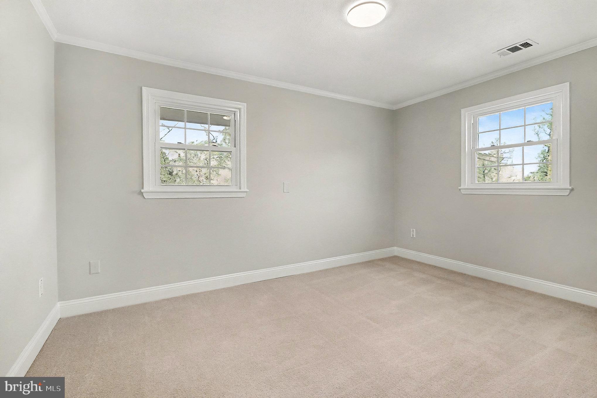 18316 Cabin Road Triangle, VA 22172 - Photo 23 of 42 an empty room with a window