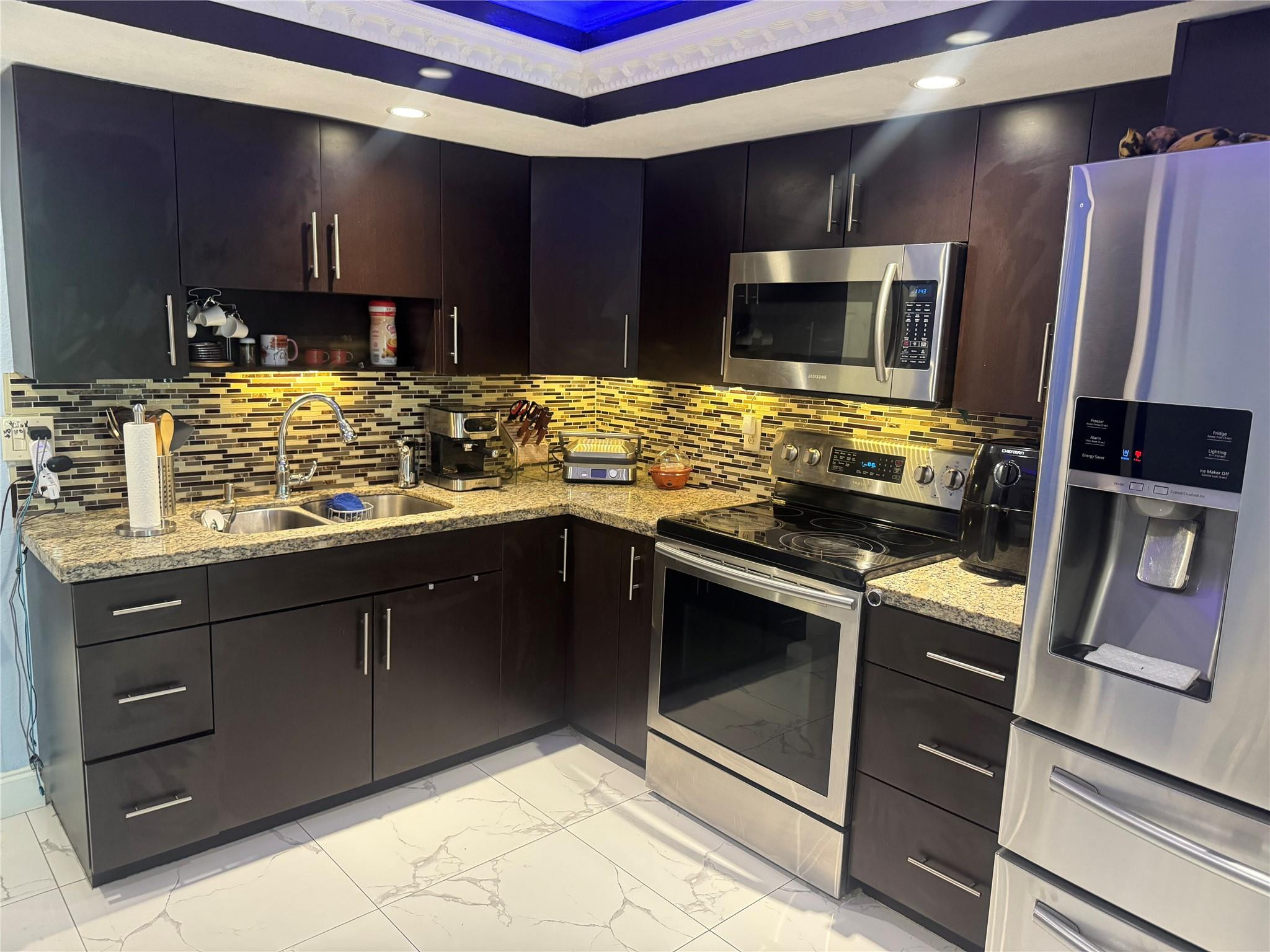 3977 West 9th Lane, Unit 4 Hialeah, FL 33012 - Photo 19 of 63 Photo 19